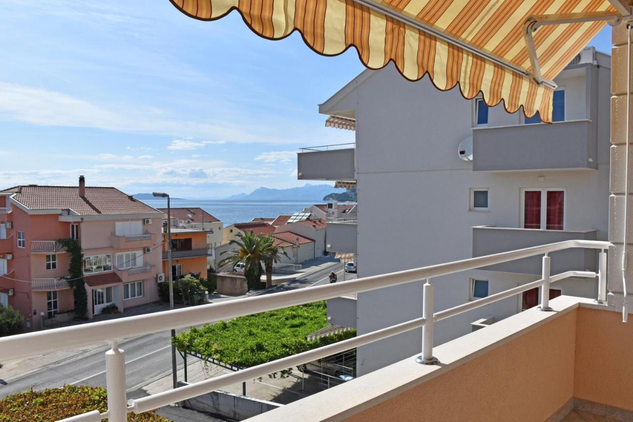 Apartments Stone Tucepi Exterior photo