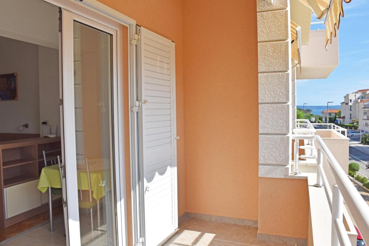 Apartments Stone Tucepi Exterior photo