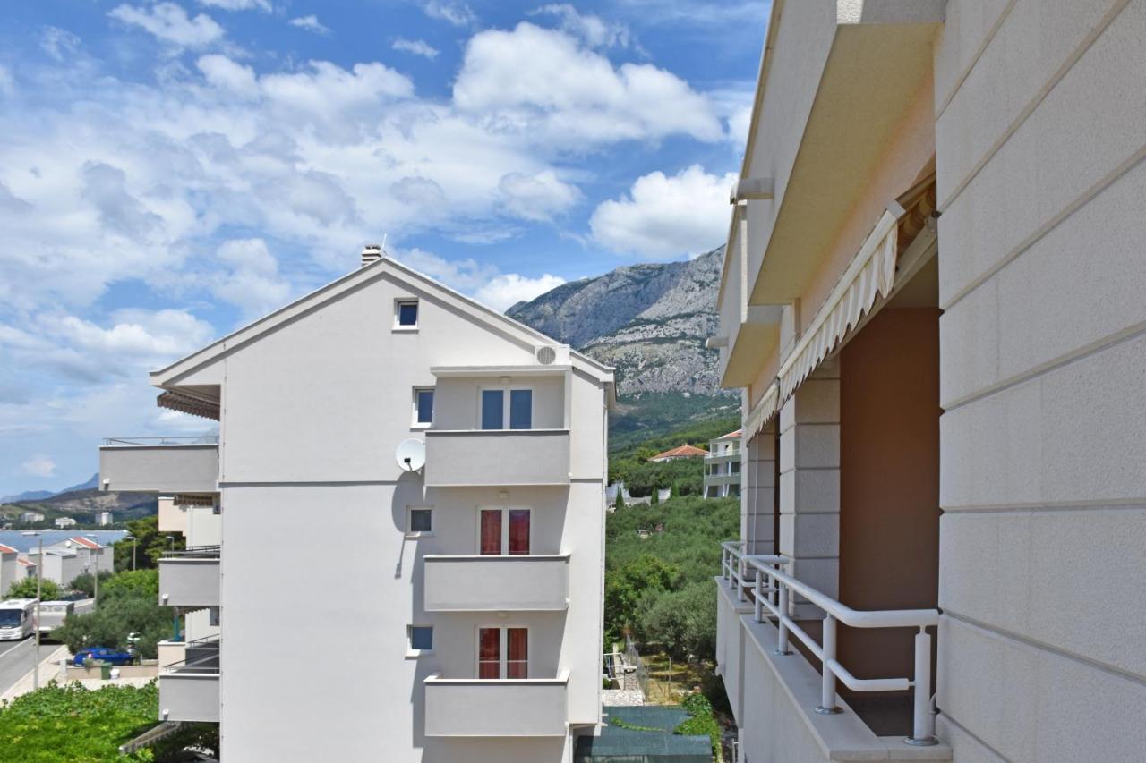 Apartments Stone Tucepi Exterior photo