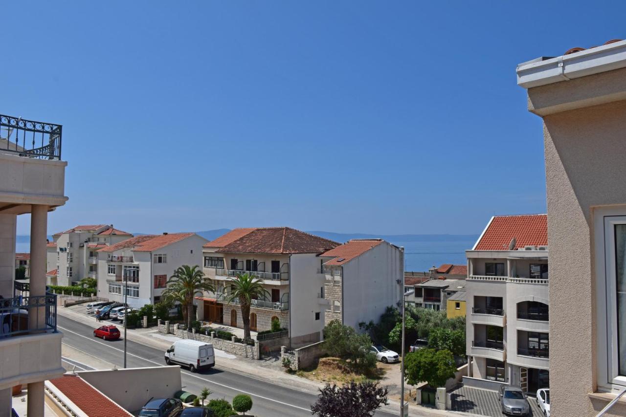 Apartments Stone Tucepi Exterior photo